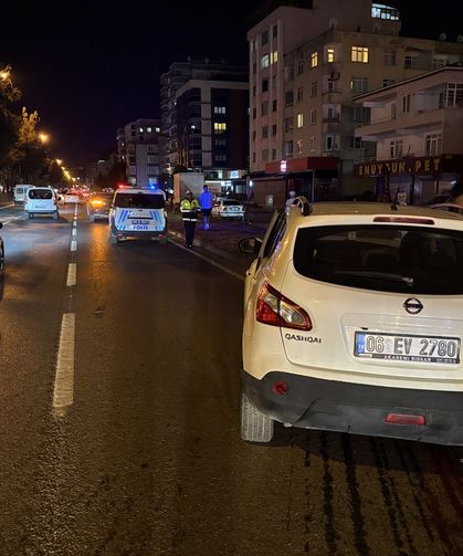 Samsun'da iki otomobilin çarpıştığı kazada 5 kişi yaralandı