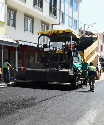 Bursa Osmangazi’de asfalt çalışmalarına hız verildi