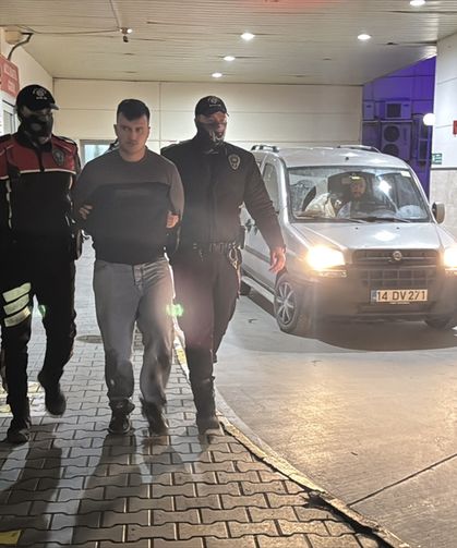 Bolu'da 'dur' ihtarına uymayan cezaevi firarisi 40 dakikalık kovalamaca sonucu yakalandı