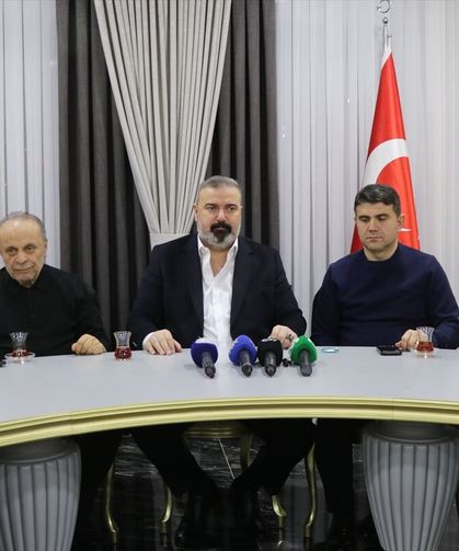 Çaykur Rizespor Kulübü Başkan İbrahim Turgut, basınla bir araya geldi: