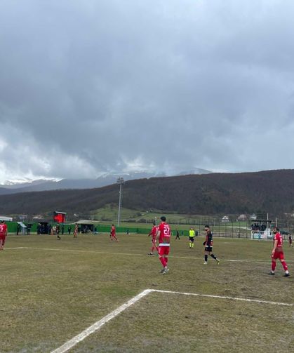 Ladik Belediyespor sahasında Turhalspor'u 2-1 yendi