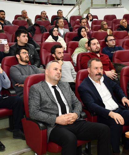 Trabzon'da, 'Dünya medeniyet tarihi ile İslam tıp tarihi arasındaki etkileşim' konferansı düzenlendi