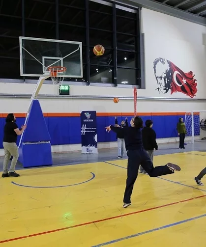 ABB'den 90'lar sokak oyunları