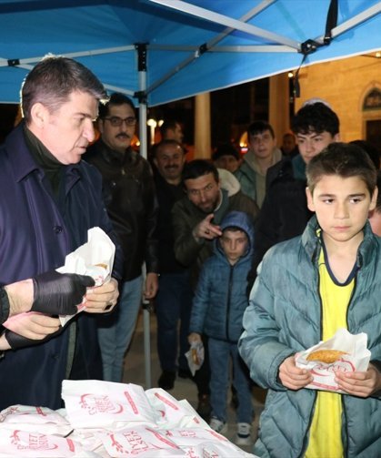 Amasya'da 'Geleneksel Simit İkramı' programı düzenlendi