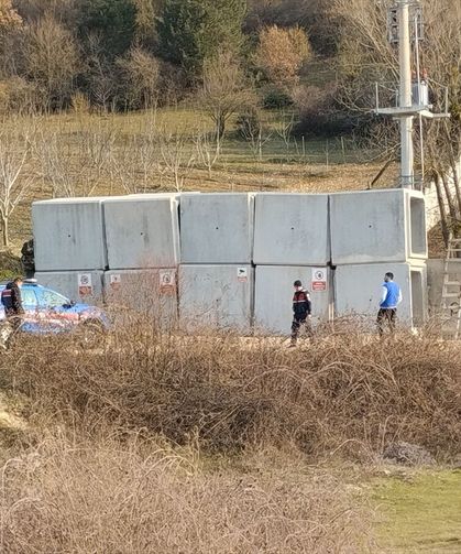 Bolu'da girdiği gölette boğulma tehlikesi geçiren çocuk hastaneye kaldırıldı