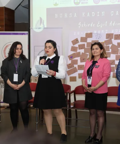 Bursa Osmangazi'de kadın çalıştayı ile geleceğe yön verildi