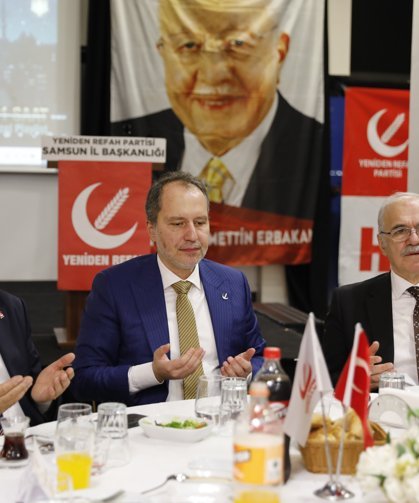 Yeniden Refah Partisi Genel Başkanı Erbakan, Samsun'da iftar programına katıldı