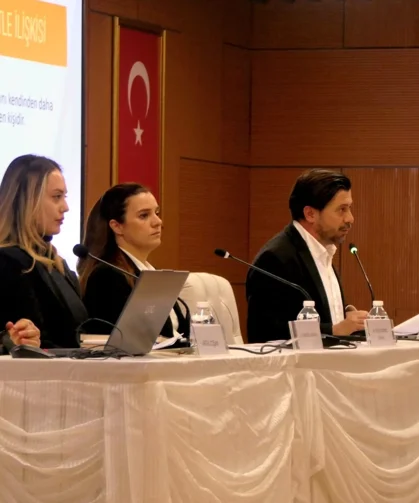 Çanakkale'de 'Felsefe ve Hukuk Paneli'ne yoğun ilgi