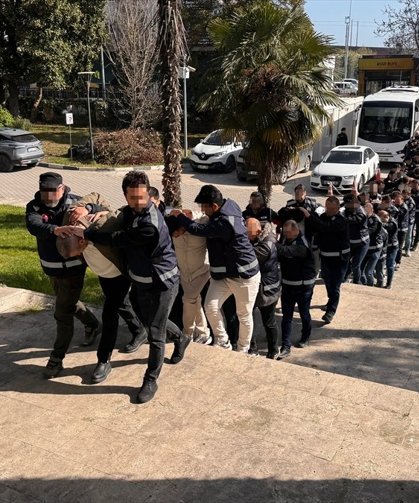 GÜNCELLEME - Samsun merkezli suç örgütü operasyonunda gözaltına alınan 17 zanlı tutuklandı