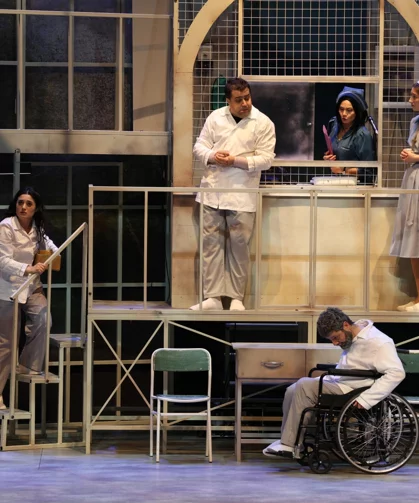 Konya Şehir Tiyatrosu'ndan 'Kafesten Kuş Uçtu'