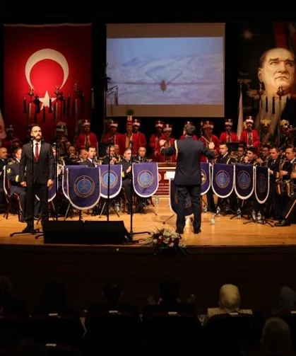 Kütahya'da İstiklale giden yolda Türkiye şehitlerini anıldı