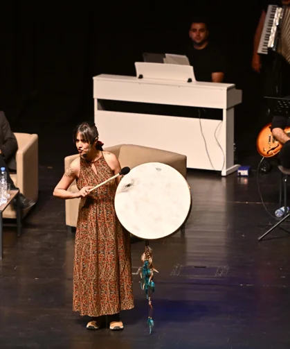 Muratpaşa'da şiir ve müzik dolu gece