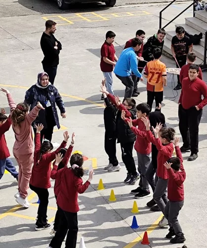 Sakarya'da 'Tabletleri Kapat' projesiyle çocuklara çevrimdışı yaşam bilinci