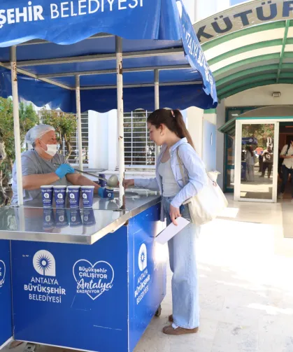 Antalya'da öğrencilere sıcak çorba desteği