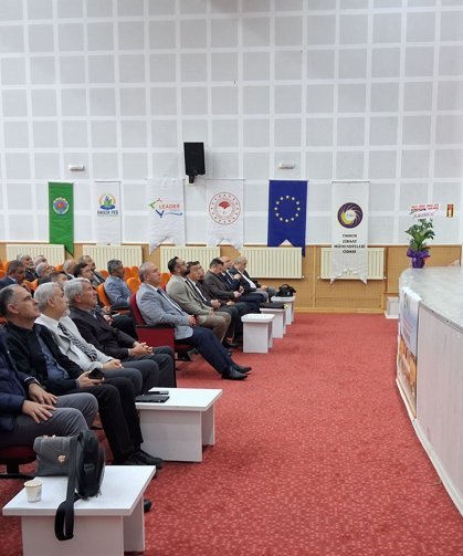 'Bölgemizde Hayvancılığın Geleceği ve Yem Bitkilerinin Stratejik Önemi' paneli düzenlendi