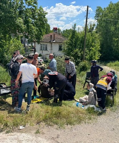 Bolu ve Sakarya'da iki ayrı kazada 5 kişi yaralandı