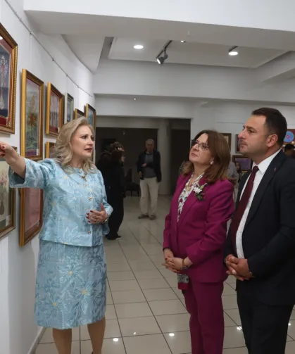 Bursa Nilüfer'de ebru ve kaat-ı sergisi açıldı