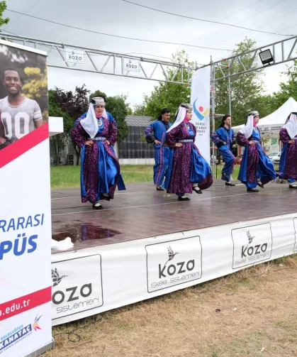 GTÜ'de Engelsiz Festivali renkli görüntülere sahne oldu