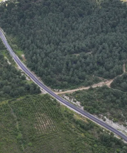 Manisa kırsalı sıcak asfaltla buluşturuyor