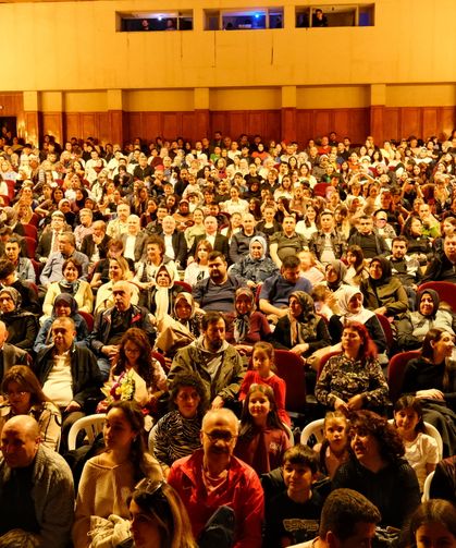 Milli Mücadele'nin kahramanlık ruhu Çorum'da dans ve müzikle anlatıldı