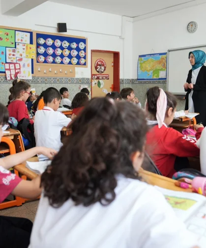 Öğretmenlerin il içi yer değiştirme sonuçları açıklandı