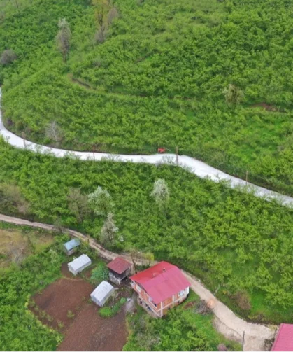 Ordu Kumru'da beton yol çalışması