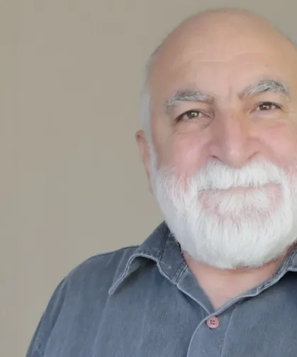 Yazar Mustafa Özke'nin 'Dışarıdaki Ben' öyküsü 100 binlere ulaştı