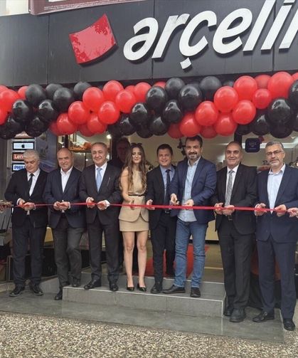 Arçelik İzmir'de yeni nesil 7 mağaza açtı