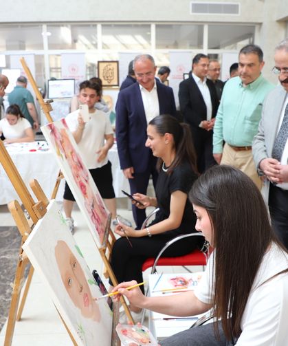 Çarşamba Gençlik Merkezinde yıl sonu sergisi açıldı