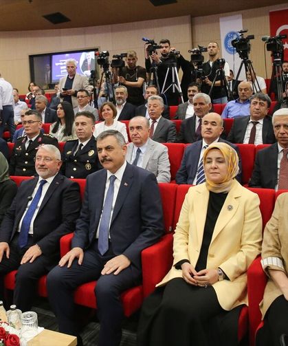 İçişleri Bakanı Çiftçi, Çorum'da fahri hemşehrilik berat töreninde konuştu: