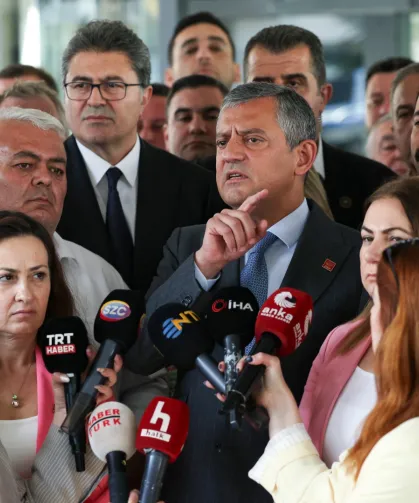 Özgür Özel'den 'butlan' tepkisi: 'Tedbir kararı kurultayı engellemez'