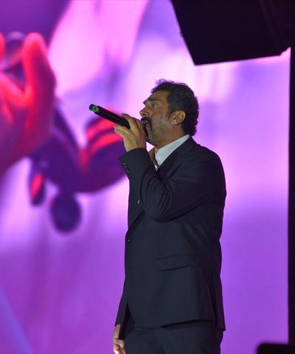 Trabzon Kültür Yolu Festivali'nde şarkıcı Bayhan sahne aldı