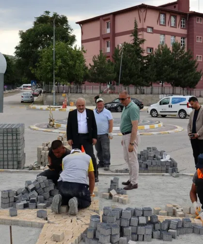 Başkan Esen'den sahaya yakın takip