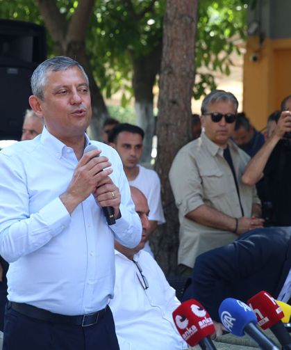 CHP Grup Başkanı Özel, Kastamonu'da vatandaşlarla bir araya geldi