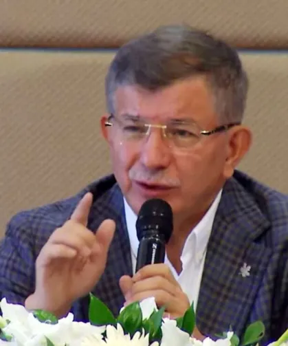 Davutoğlu'ndan 'Gelecek'i sonlandırma kararı!