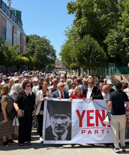 Düzce'de CHP teşkilatından toplu istifa