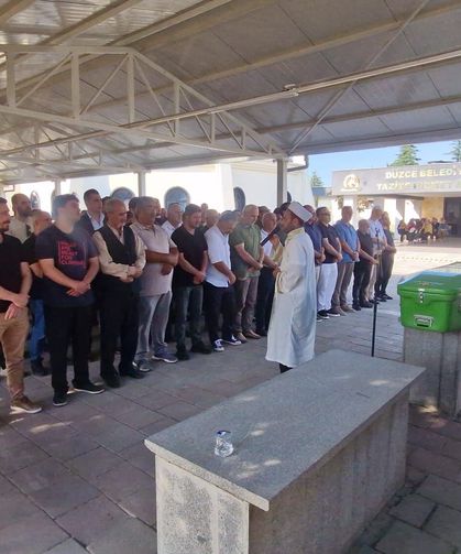 Düzce'de eşi tarafından darbedilen kadın hastanede öldü