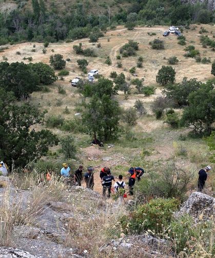 GÜNCELLEME - Çorum'da mağarada mahsur kalan kişinin cenazesine ulaşıldı