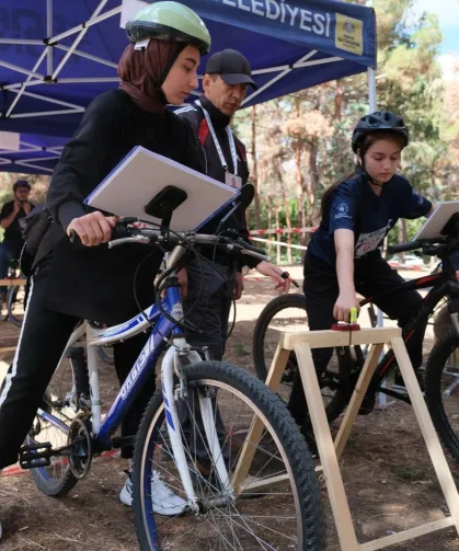 Konya'da bisiklet ve aile oryantiringi heyecanı