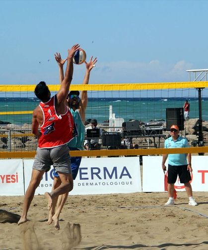Sinop'ta uluslararası plaj voleybolu turnuvası sona erdi
