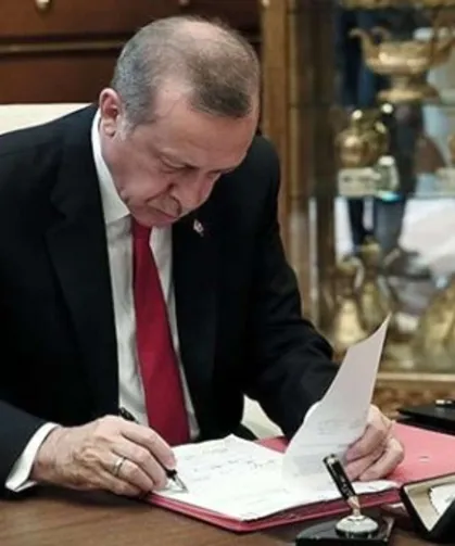 Görevden alma ve atamalar 'Resmi'leşti