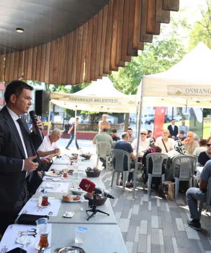 Osmangazi Belediye Başkanı Erkan Aydın Muradiyelilerin sesine kulak verdi