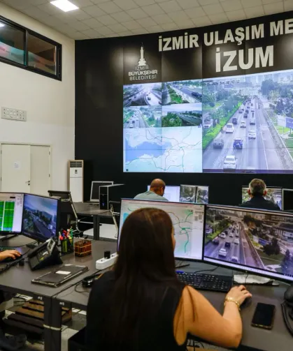 Okul trafiği İZUM'un yakın takibinde