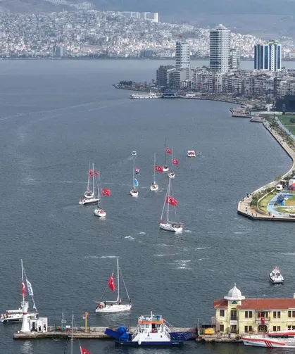 İzmir Körfezi'nde Cumhuriyet rüzgarı esti
