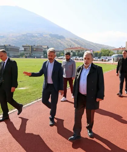Kayseri Talas yamaç paraşütü iniş alanına tartan pist