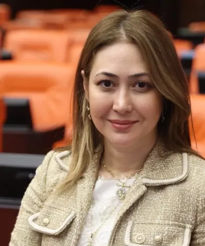 MHP'li Zuhal Karakoç trafik kazasında yaralandı! Ankara'da ameliyat edildi