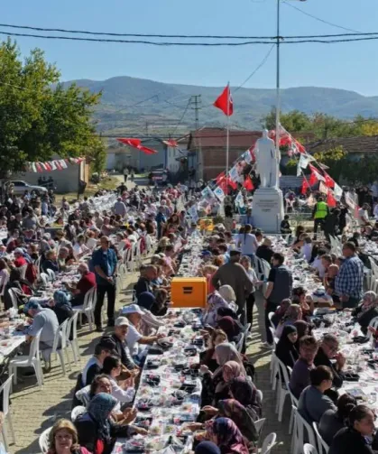 Mübadil torunları aynı sofrada buluştu
