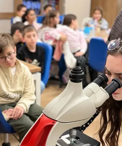 Sakaryalı minikler bilimin gizemli dünyasına yolculuk yaptı