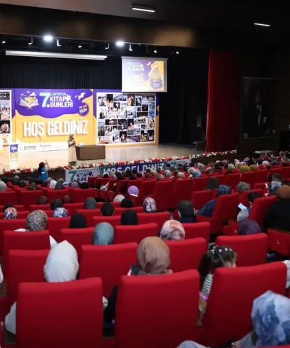Saliha Erdim'den Çayırova'da aile üzerine söyleşi