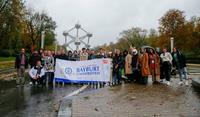 Bayburt Üniversitesi öğrencileri Avrupa'da 16 kenti gezdi